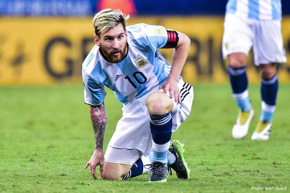 psg paris fait un cadeau bien pratique a lionel messi iconsport gia 101116 93 16161168