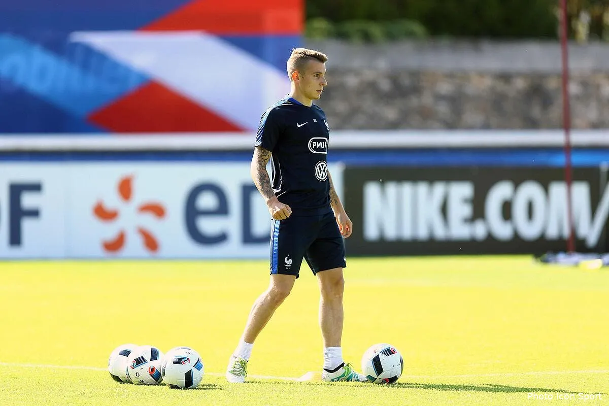 psg paris ne veut plus de digne et demande un transfert sec iconsport blo 200516 93 25146528