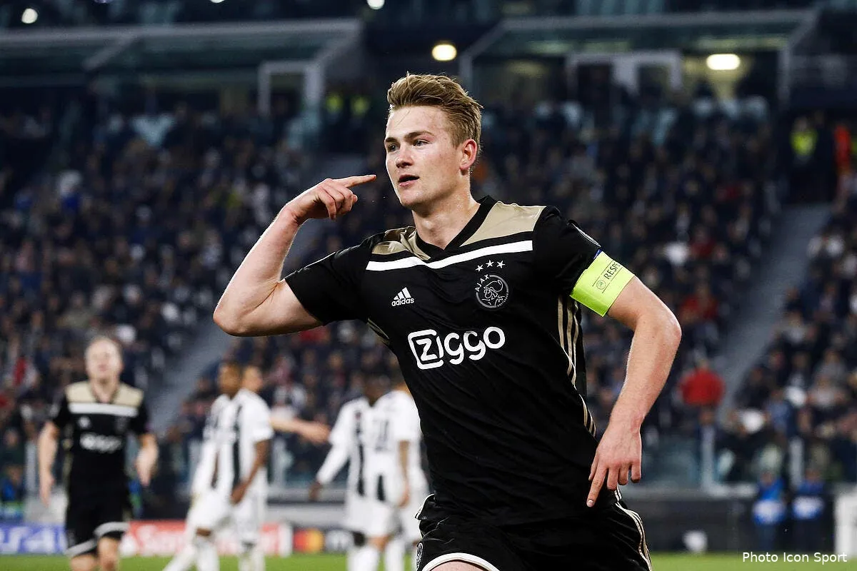 psg paris offre 10 me par an a de ligt il dit oui icon 14215326255773