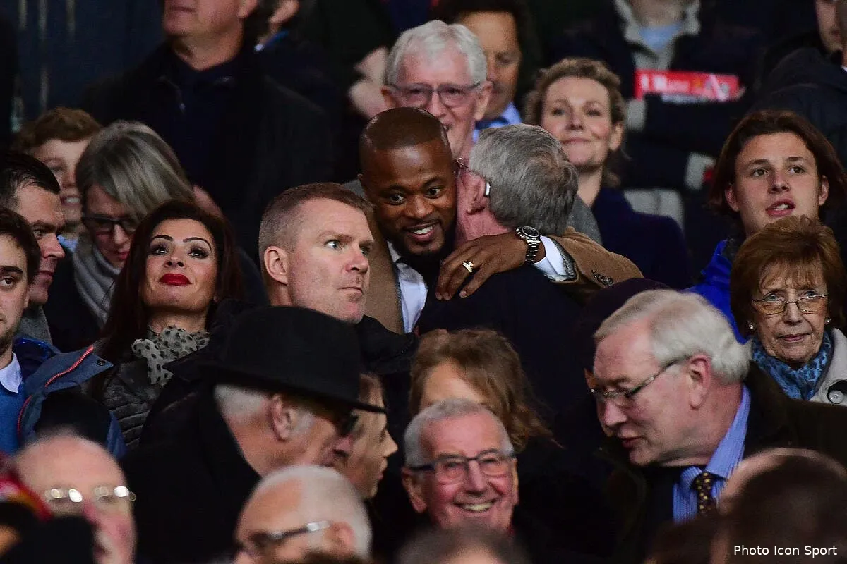 psg paris porte plainte evra contre attaque icon win 120219 01 80965247353