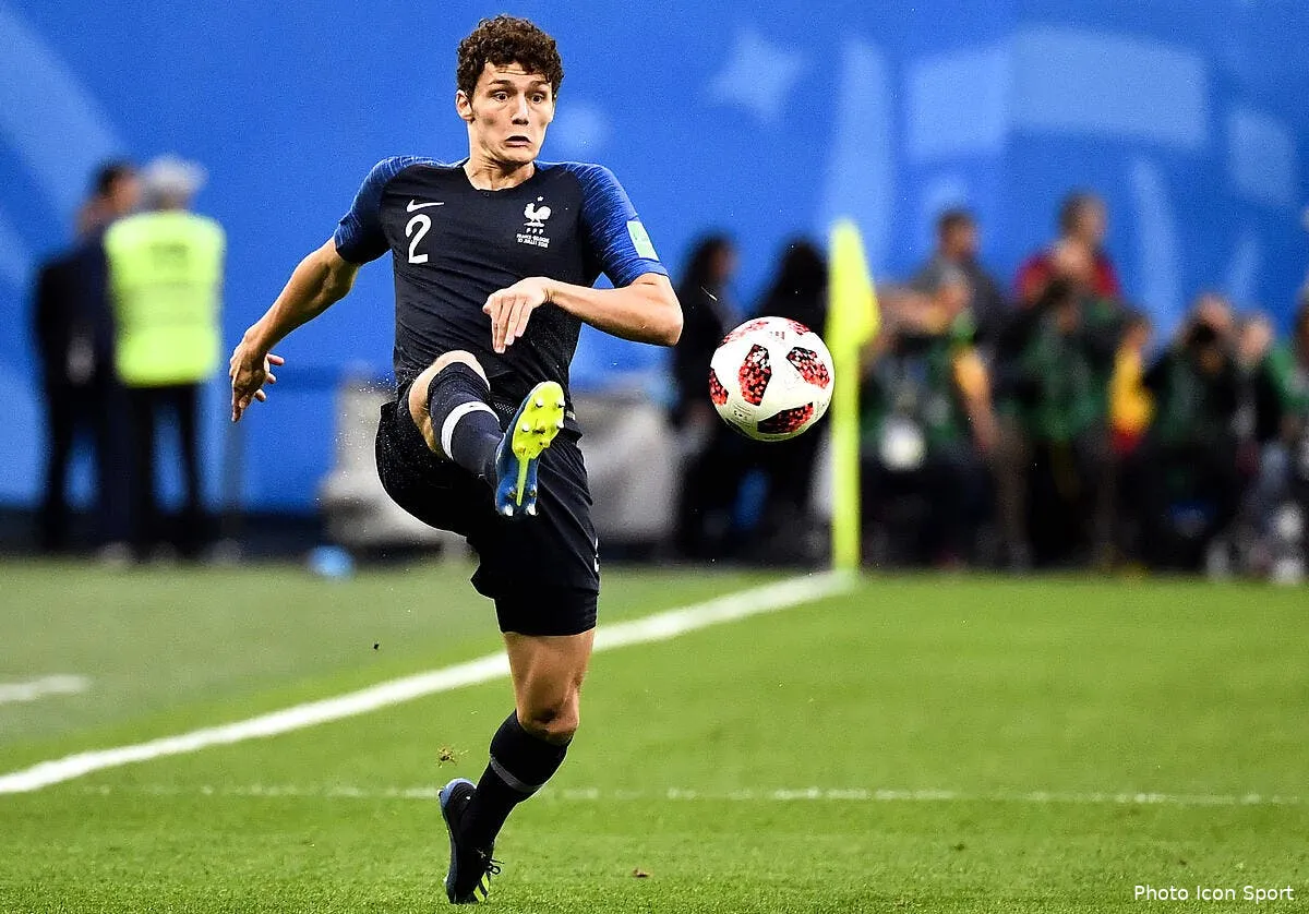 psg paris se lance pour benjamin pavard iconsport icon blg 100718 21 20226143