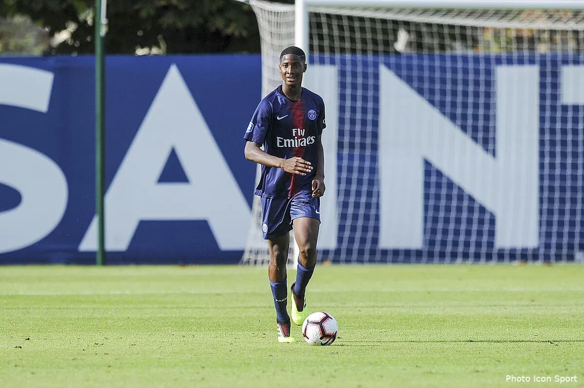 psg paris va bientot empocher 400 000 euros icon alc 110818 44 04282551