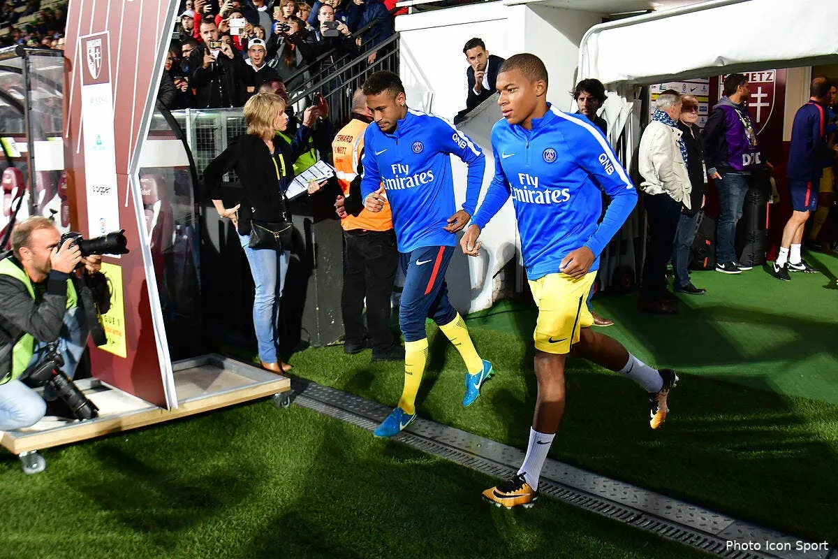 psg pierre menes annonce un duo neymar mbappe d enfer iconsport icon win 080917 01 17078192769