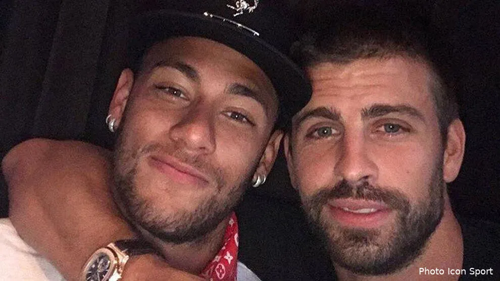 psg pique joue du pipeau neymar est bien proche du psg 15008772791288187381