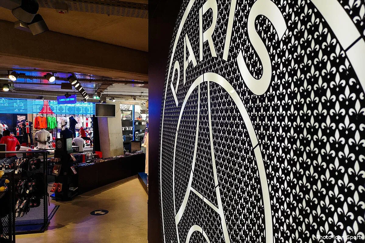 psg plainte pour homophobie contre les supporters du paris sg icon fid 130920 08 01294123