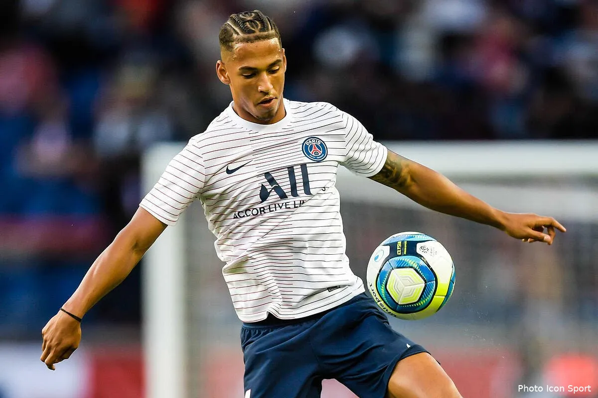 psg plombe par une blessure mystere il flippe pour sa place icon 200936512267343