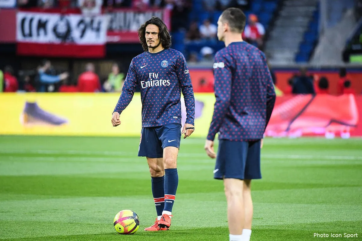 psg qui veut cavani henrique fait du porte a porte au mercato cavani 76252121