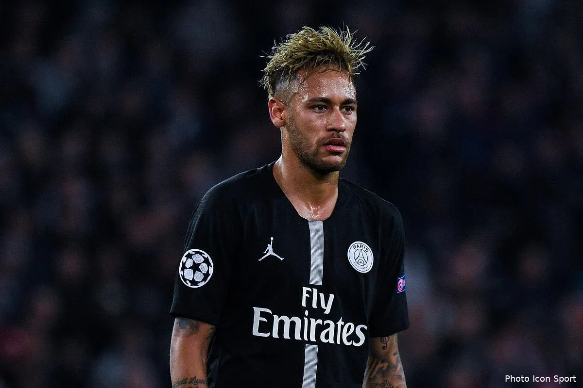 psg quitter le barca pour paris neymar se fait taper sur les doigts neymar 72236829