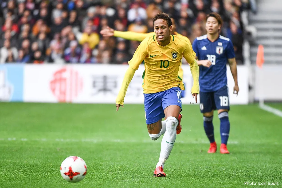 psg touche par les polemiques neymar fond en larmes video iconsport icon dib 101117 11 12199385