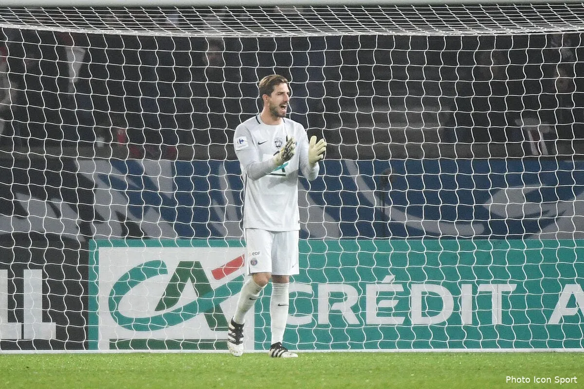 psg trapp vs areola emery ne prend pas une bonne resolution en 2017 iconsport dib 070117 10 36166552