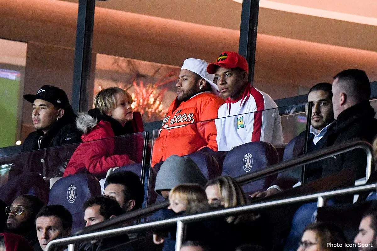 psg tuchel donne la derniere tendance pour neymar et mbappe iconsport icon dib 241118 10 35237121