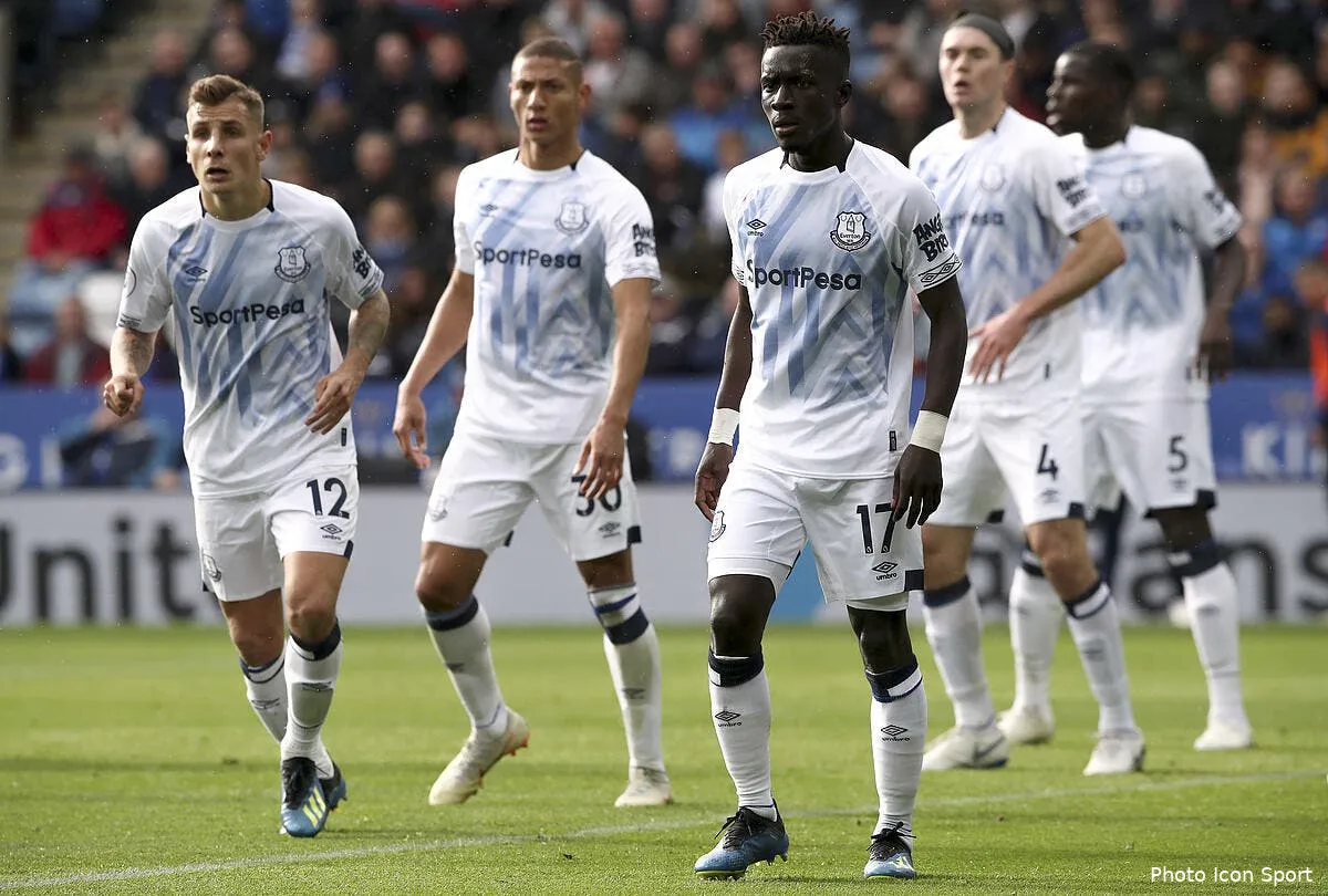 psg tuchel tape du poing paris monte a 30 me pour gueye icon 38974257243683