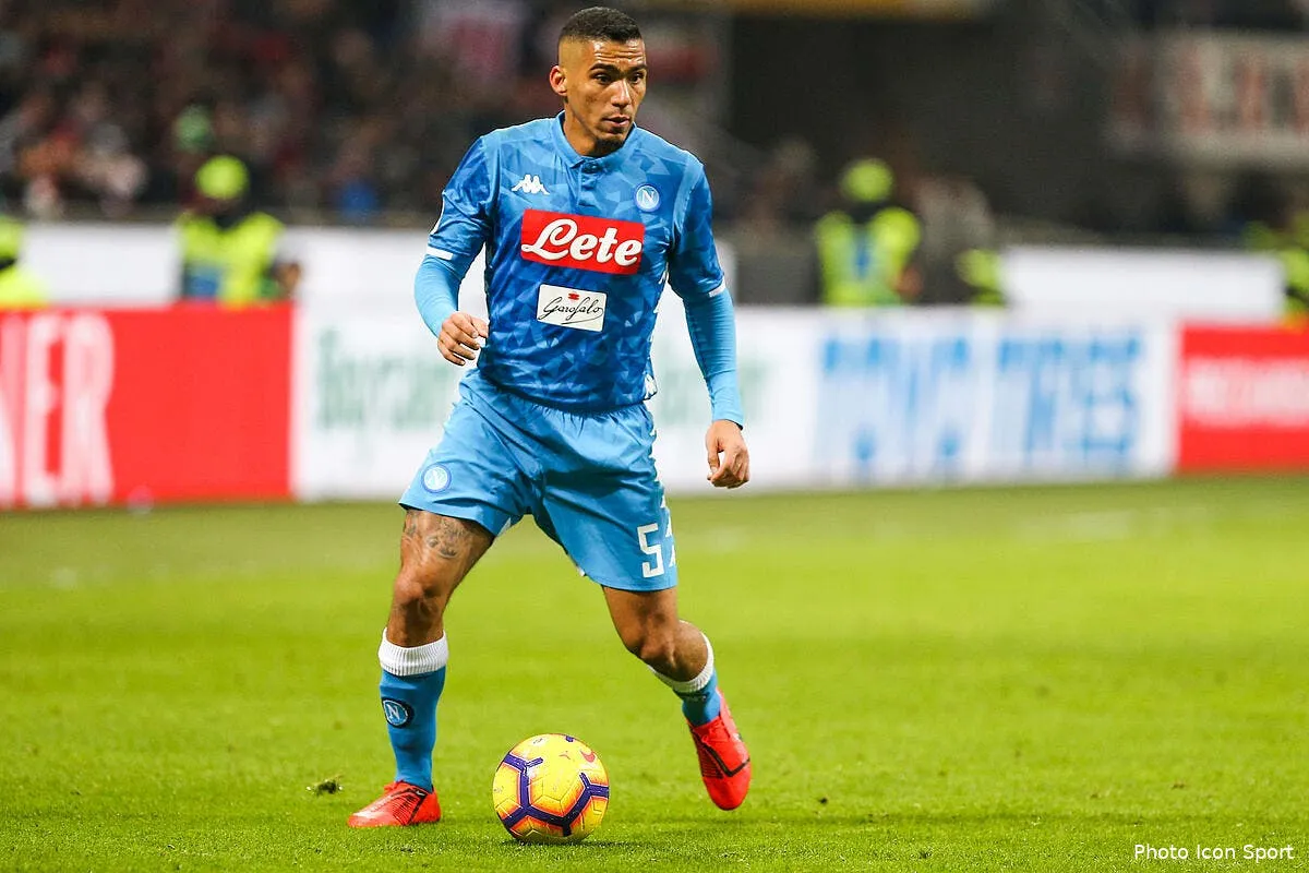 psg un attaquant a 75me l italie l annonce deja a paris icon sp24 mc coppa ita mil v nap 29012019 039248523