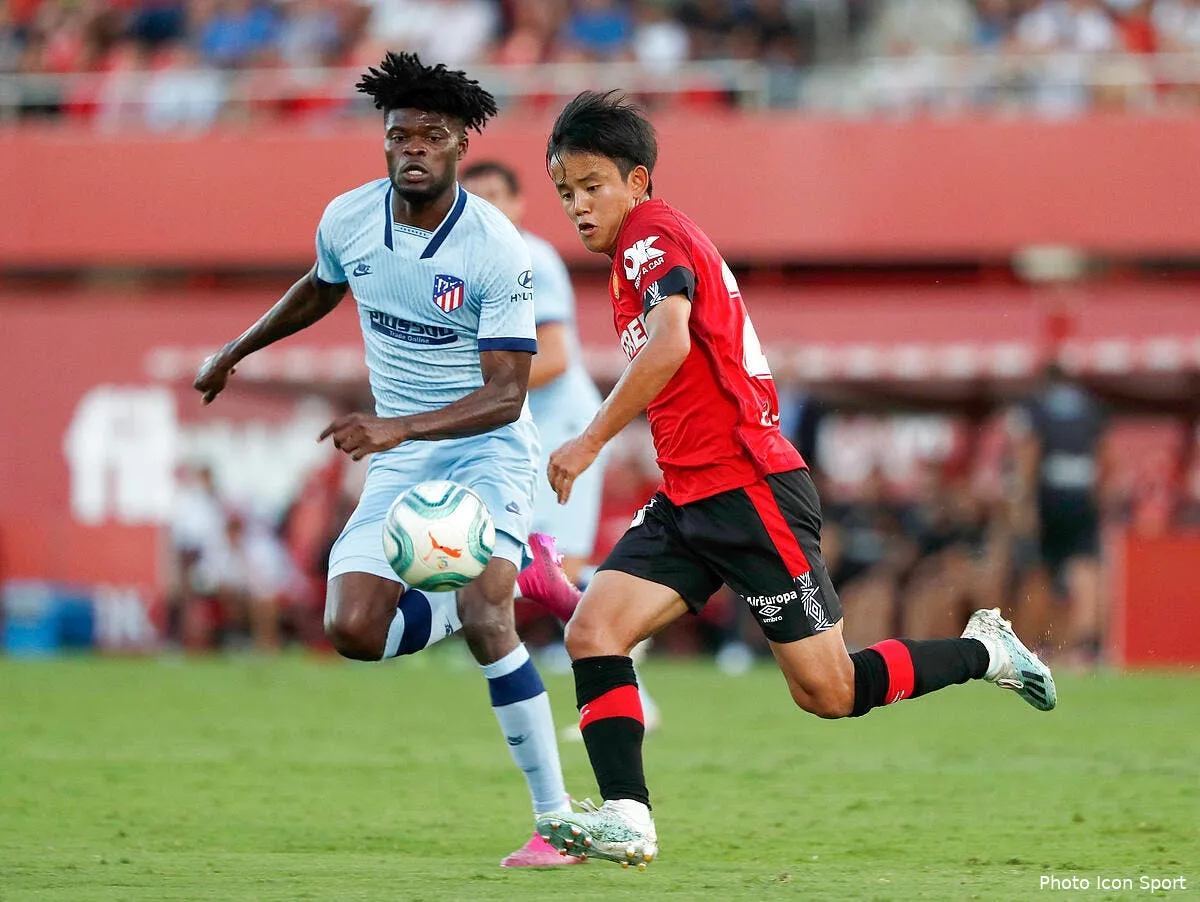 psg un double coup de folie a madrid leo envoie du reve icon ecommercefotos ecommerce2 100229657288921