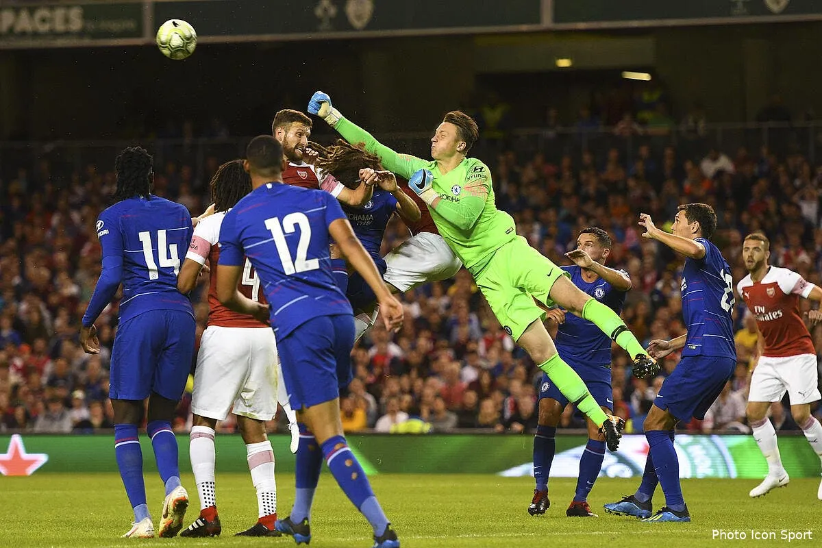 psg un gardien de chelsea signe gratuitement a paris icon spo 010818 08 15252507