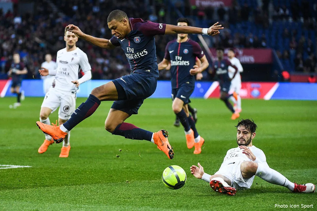 psg un grand danger guette mbappe balance govou iconsport icon dib 100318 11 12212495