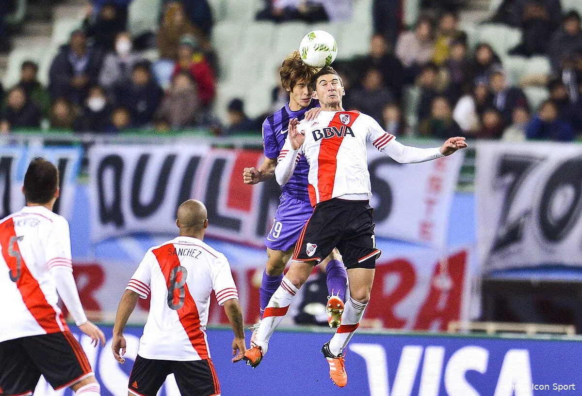 psg un gros bug interne peut faire capoter la venue d alario au mercato iconsport vis 060815 08 03165464