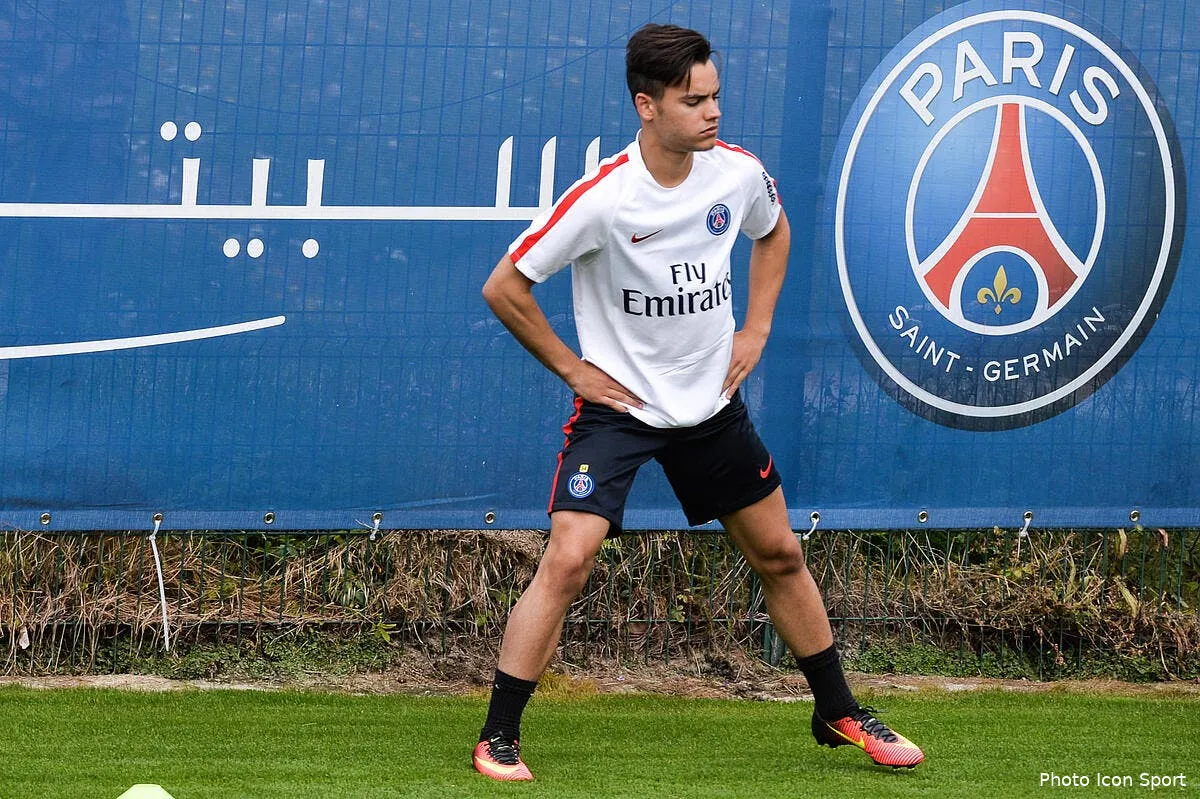 psg un jeune parisien choisit aurier comme modele georgen165692