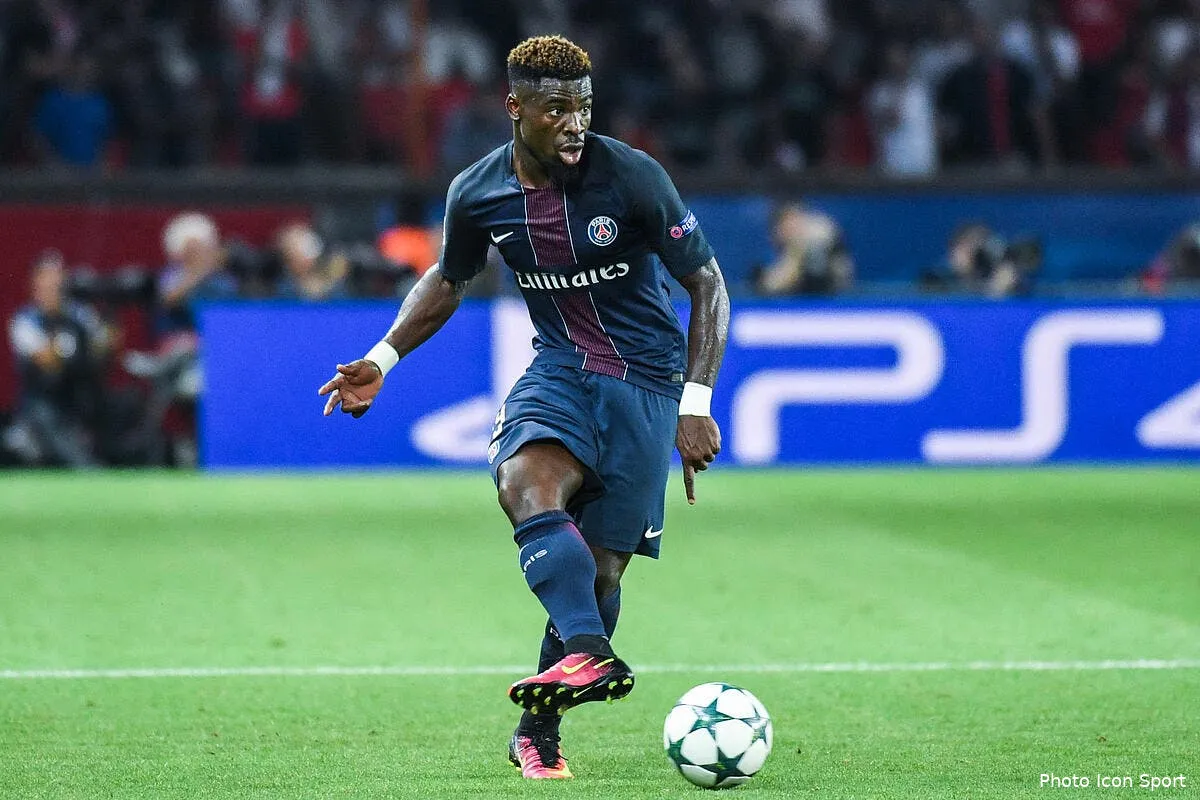 psg un ministre de sarkozy prive aurier de l equipe de france iconsport dib 130916 100 36158364