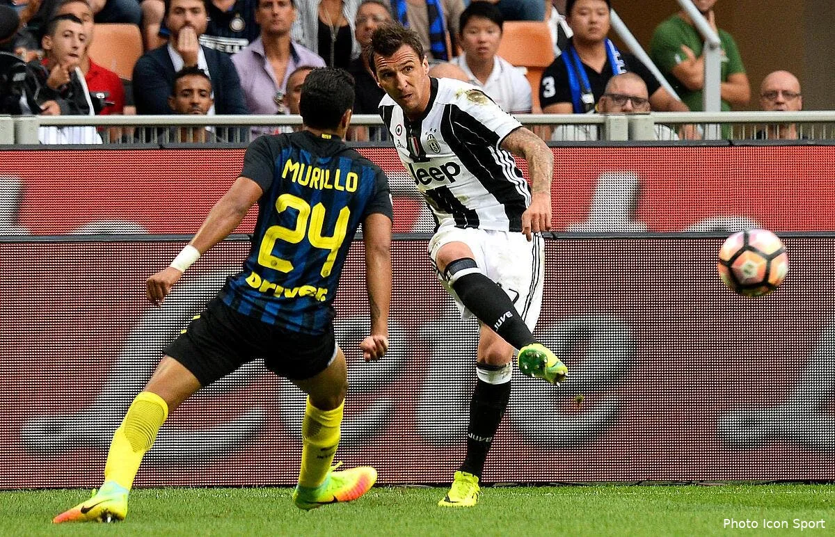 psg une doublure pour cavani deux pistes a l etude iconsport ipp 180916 01 10156632