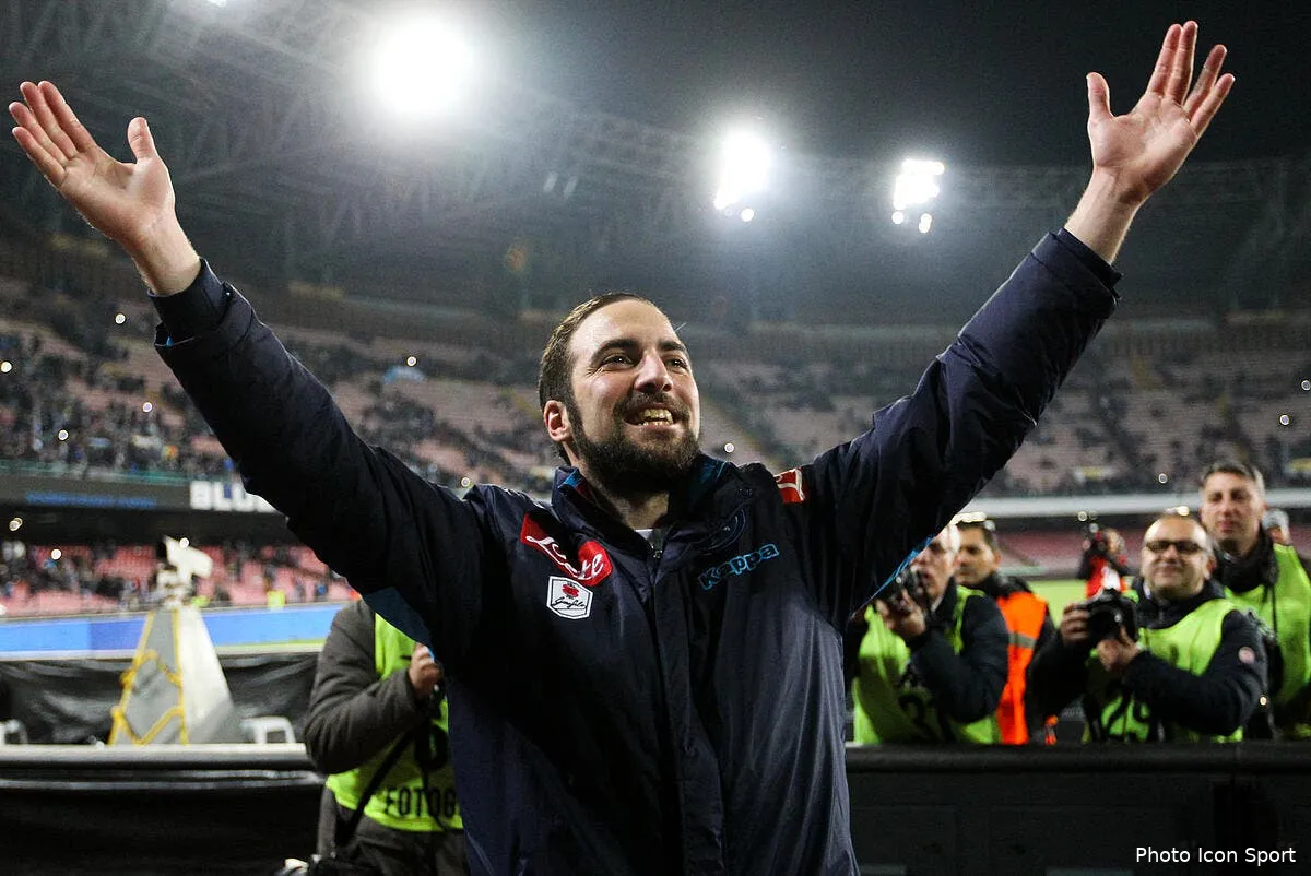 psg une offre etonnante pour convaincre naples et higuain iconsport liv 200316 08 08149478