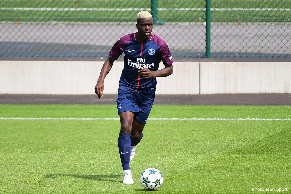 psg une pepite refuse d etre un cinquieme couteau au psg iconsport icon win 260817 10 21225777