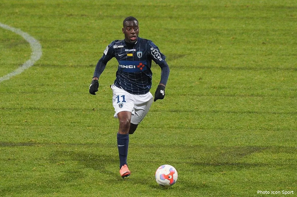 psg une pepite renvoyee a la case psg pour cause d echec iconsport fer 270216 05 10165896