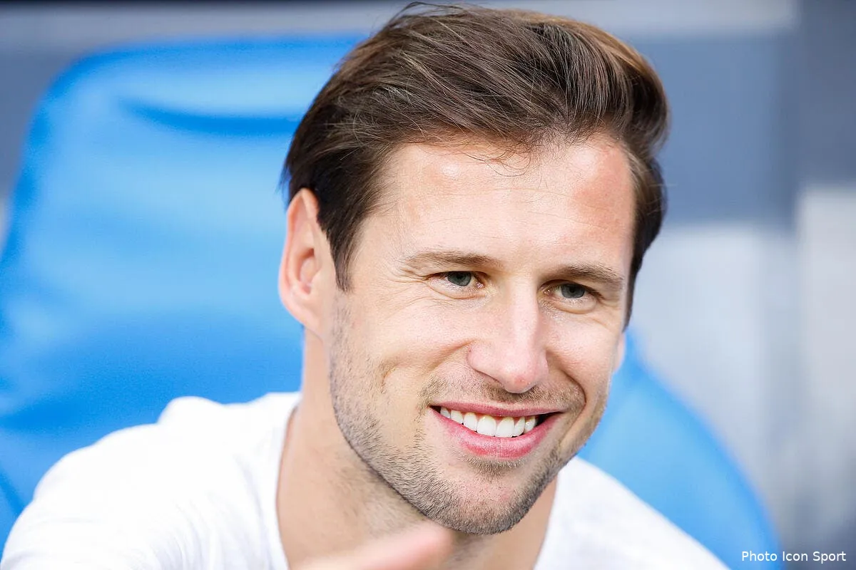 psg une porte de sortie prestigieuse pour krychowiak iconsport fid 270517 08 134186721