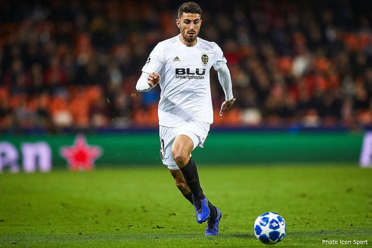 psg une rumeur parisienne fuite son prix explose au mercato icon sipausa 25042053249907