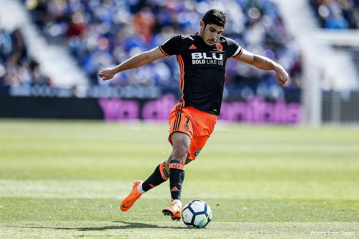 psg valence a genoux pour guedes paris reste sans pitie guedes 6219259