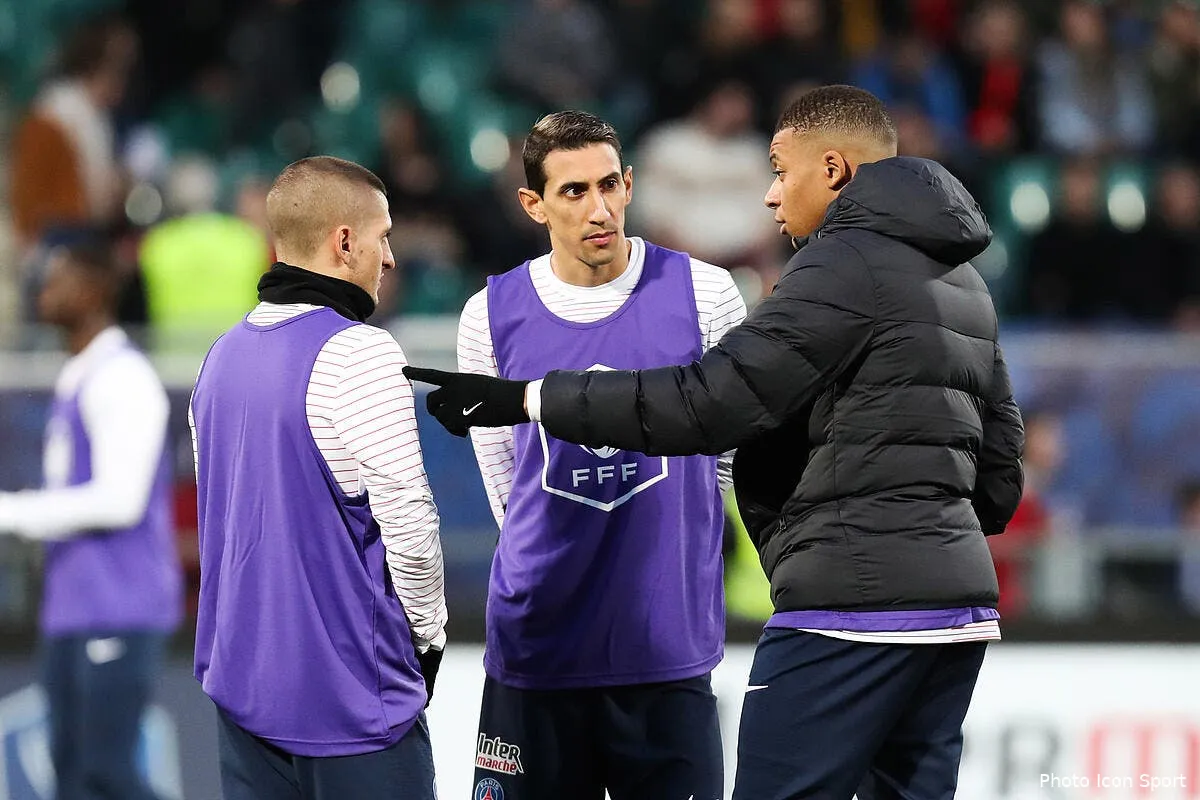 psg verratti rejoint di maria dans la team deprime a paris icon 19 20 pau vs psg 047282701
