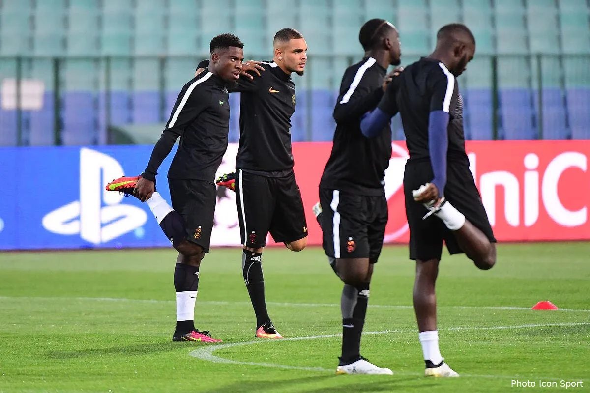 psg virez aurier et kurzawa face au barca demande riolo iconsport win 270916 01 12322169802