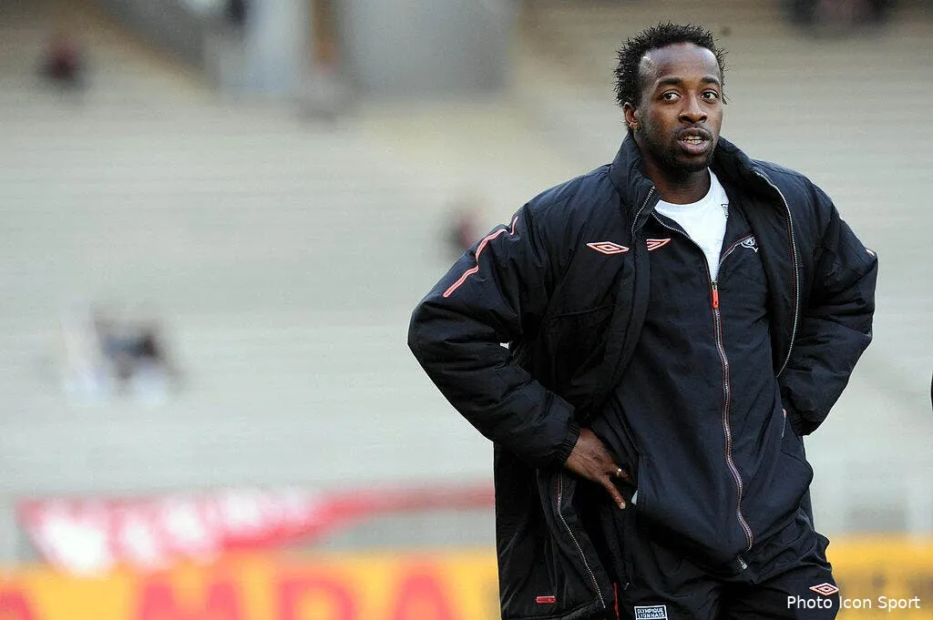 puel retire le brassard a govou 39742 5755