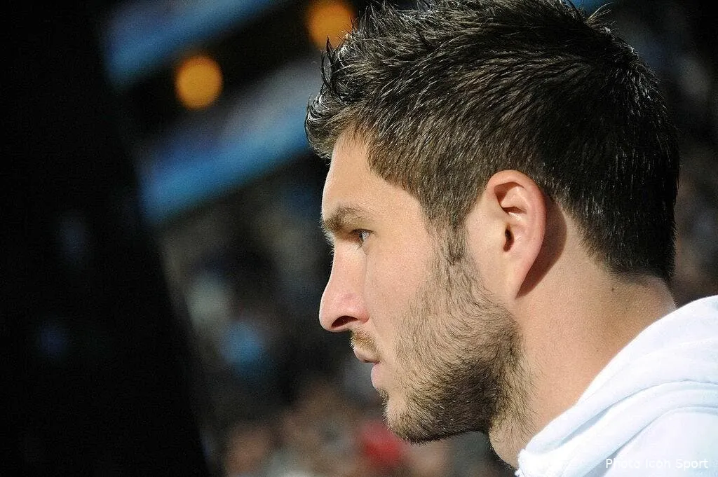 quand gignac se tape sur les doigts 70157 18061