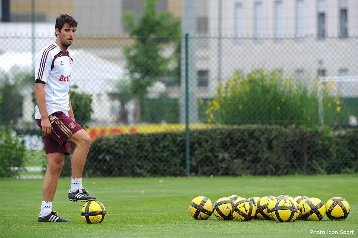 quand l ol rappelle qu il tient a gourcuff iconsport jpt 270511 05 0622559