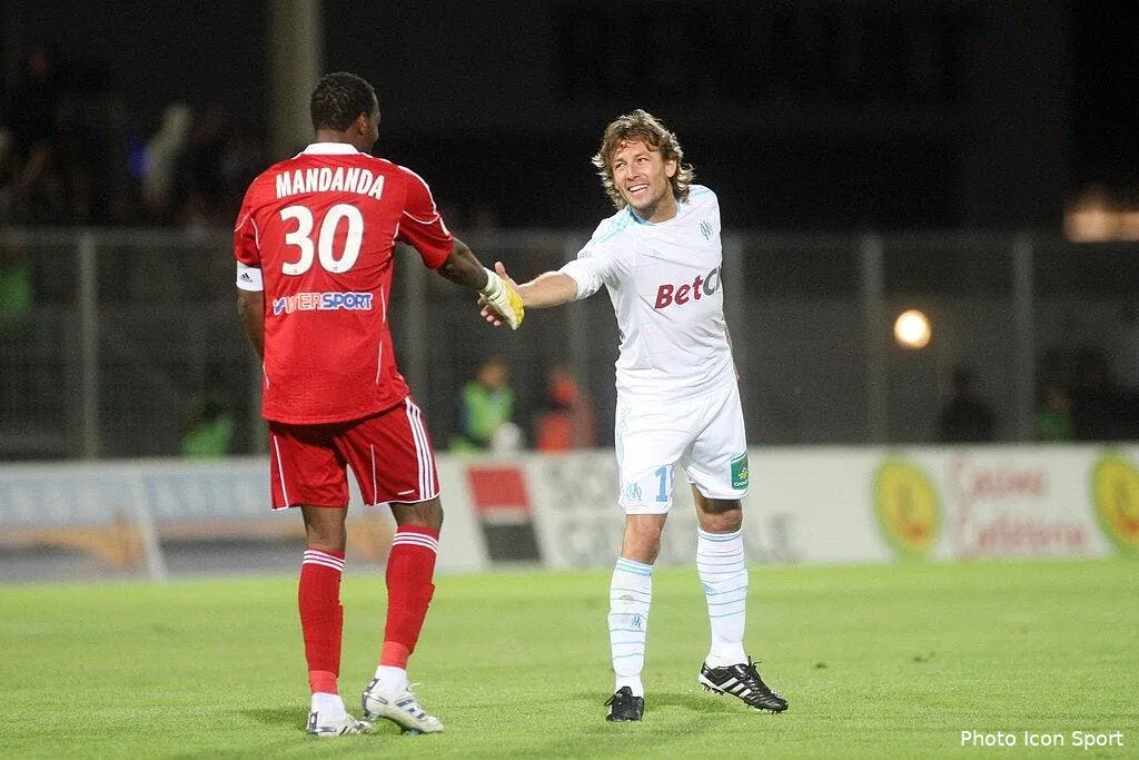 quelle chaniere defensive pour l om face a lens 69477 17471