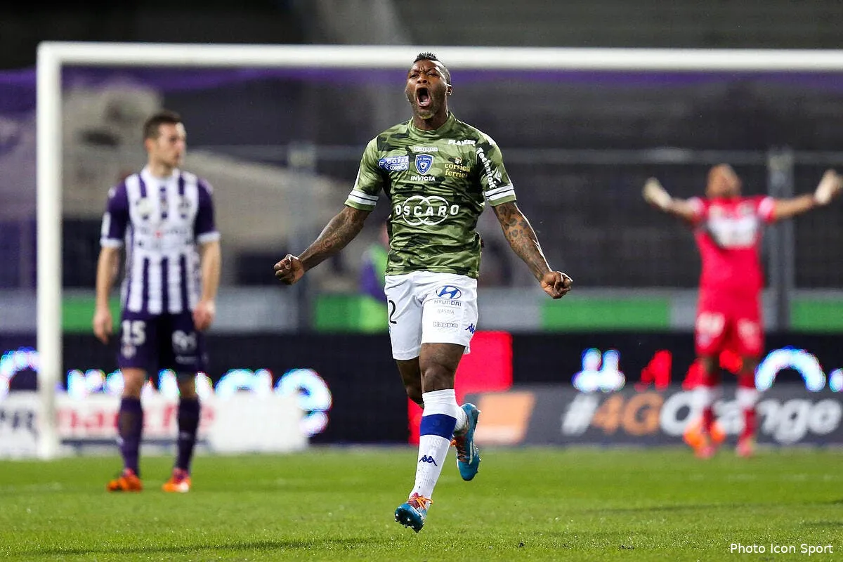 qui a dit que djibril cisse avait perdu l instinct du buteur djibril cisse 176285