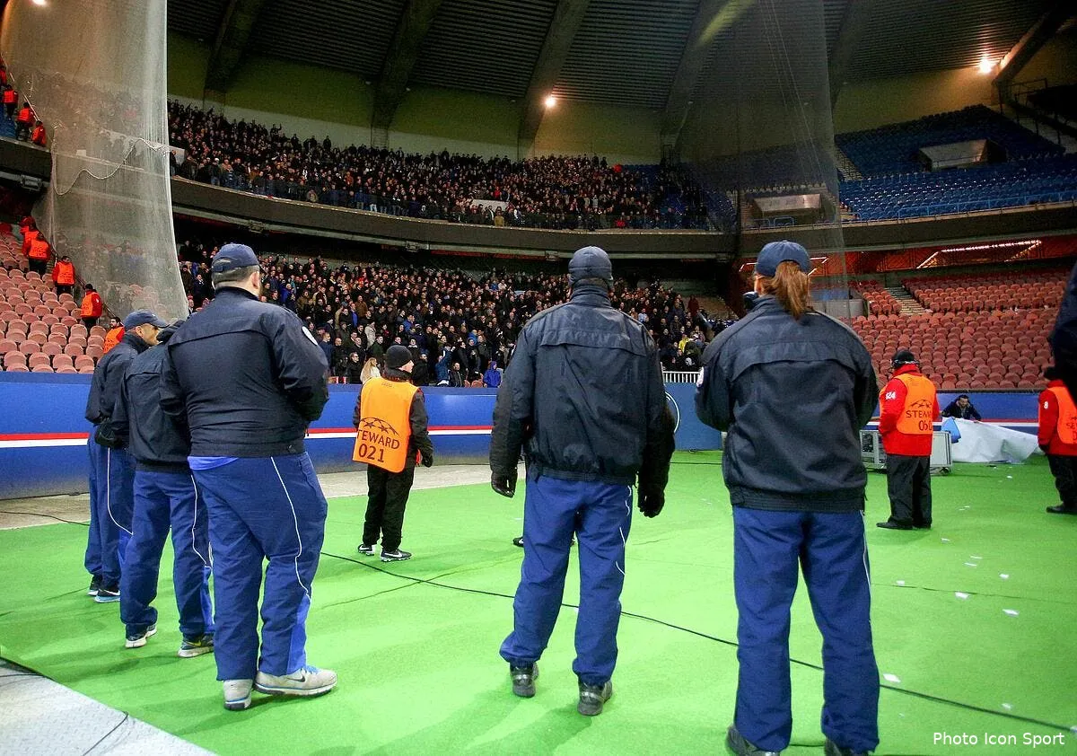 racisme les supporters de chelsea accuses aussi a londres iconsport bpi 170215 62 60104853