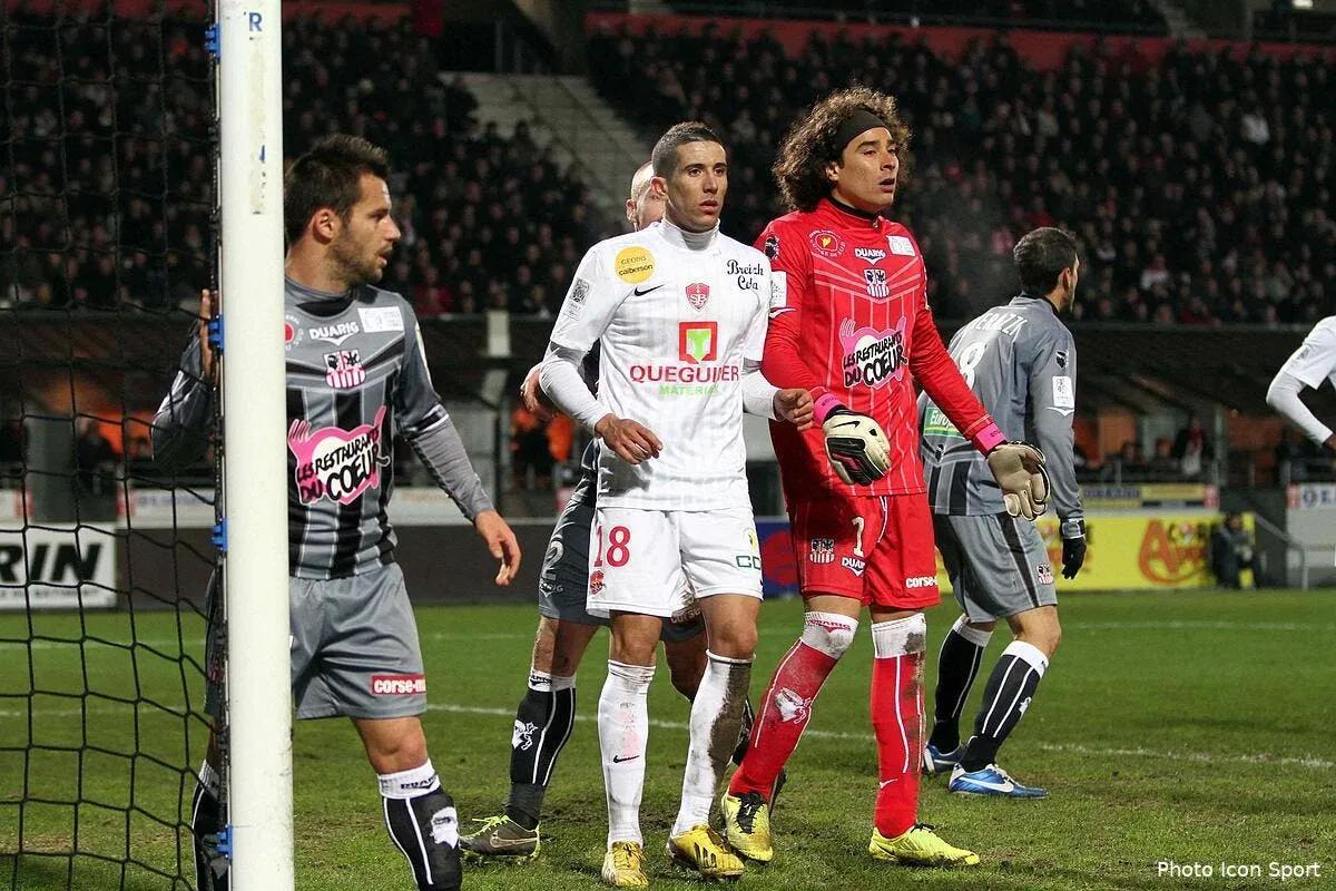 raspentino sait comment se faire sa place a l om iconsport ker 160213 05 5150969