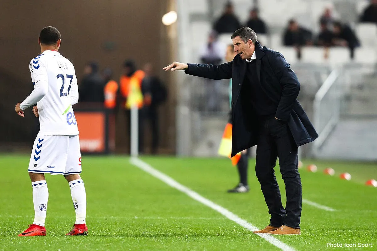 rcsa laurey calme ses troupes avant le derby a metz iconsport icon blo 081217 01 08203591