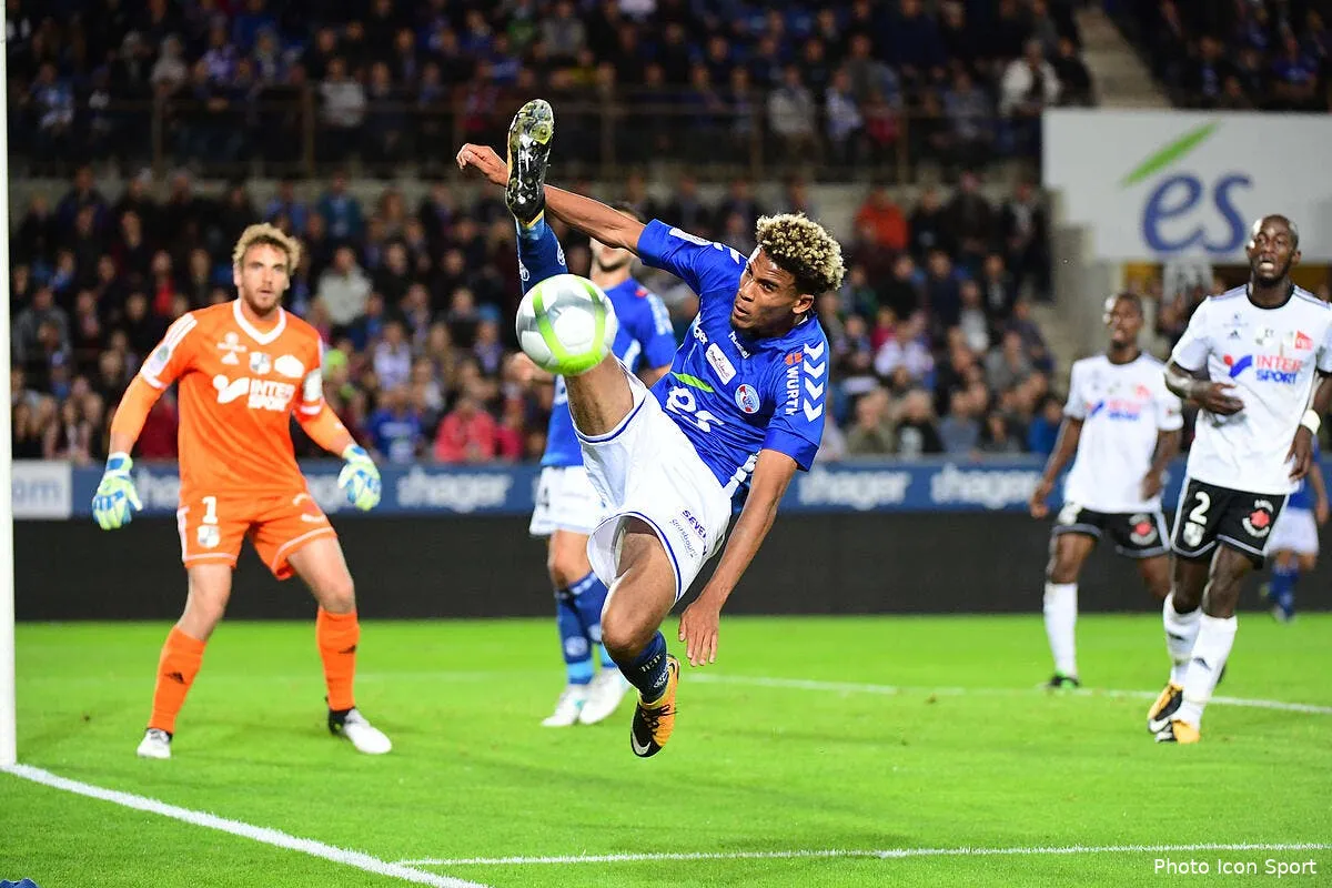 rcsa un bon match de ligue 2 laurey s agace iconsport icon win 090917 01 17434192749