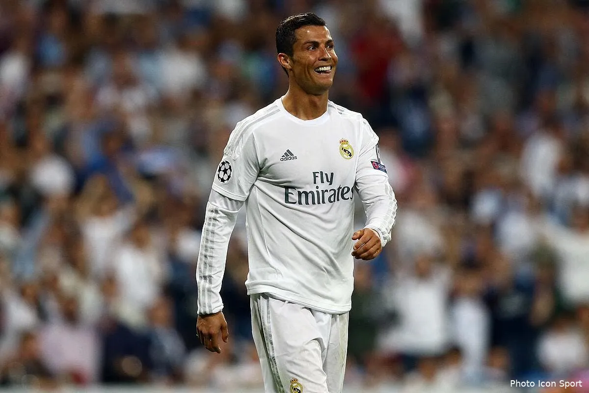 real cristiano ronaldo ne perd pas son temps avec le barca ronaldo 57143994