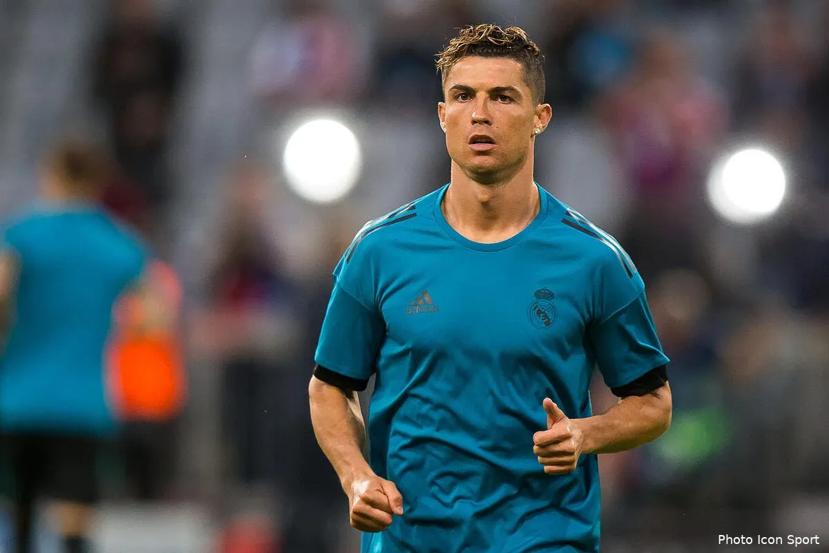 real cristiano ronaldo valide ce transfert xxl au mercato icon skw 250418 12 42217401