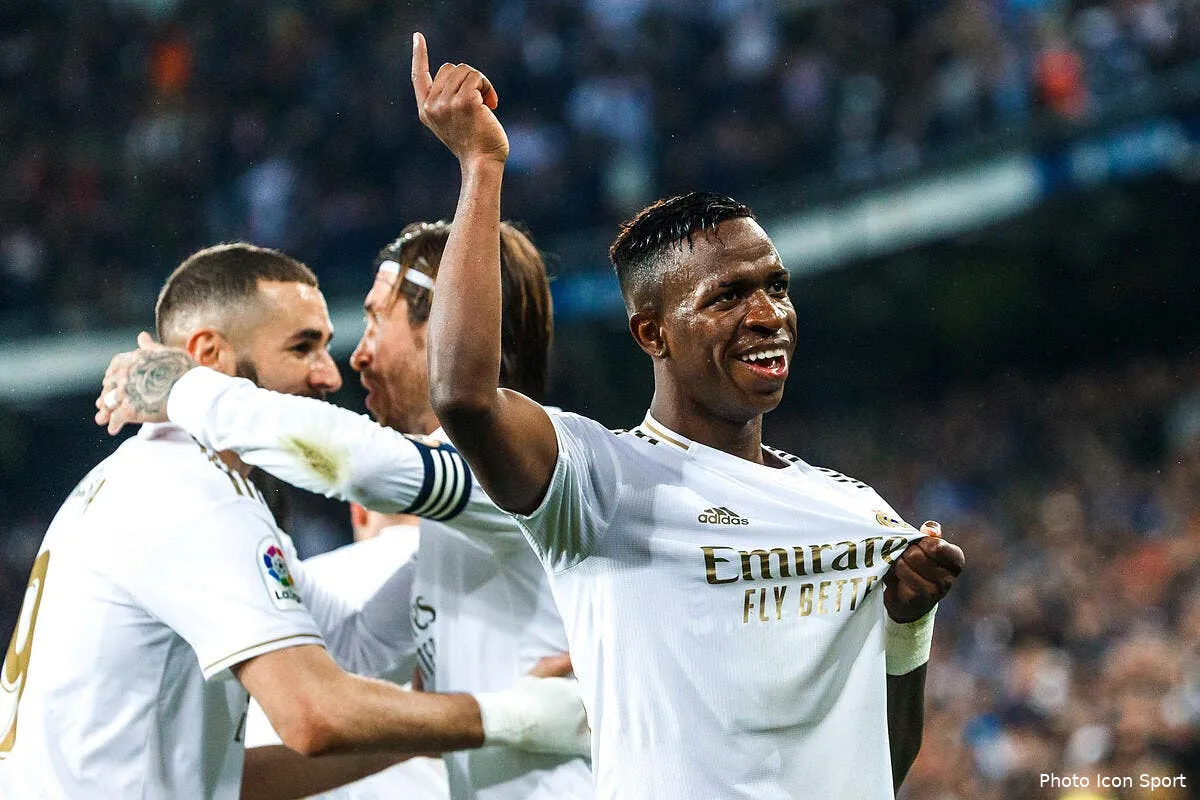 real madrid benzema est trop mechant le bresil l attaque icon ecommercefotos ecommerce2 103911937297989