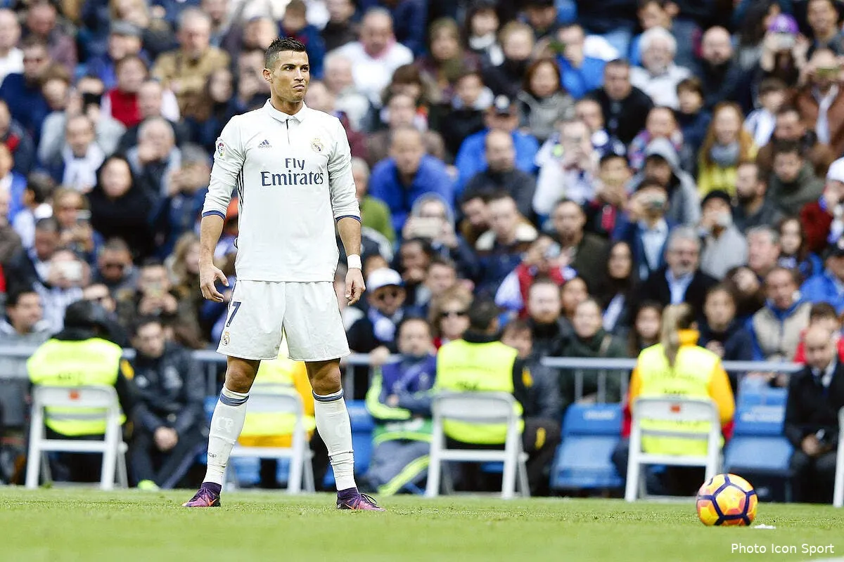 real madrid cristiano ronaldo va l imiter zidane est tout content iconsport sho 061116 05 13160312