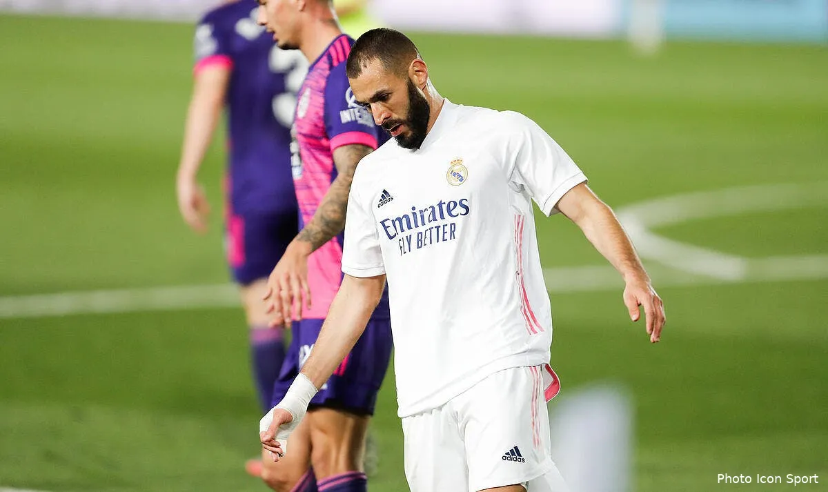 real madrid karim benzema isole zidane joue tres gros icon ecommercefotos ecommerce2 107899991295637