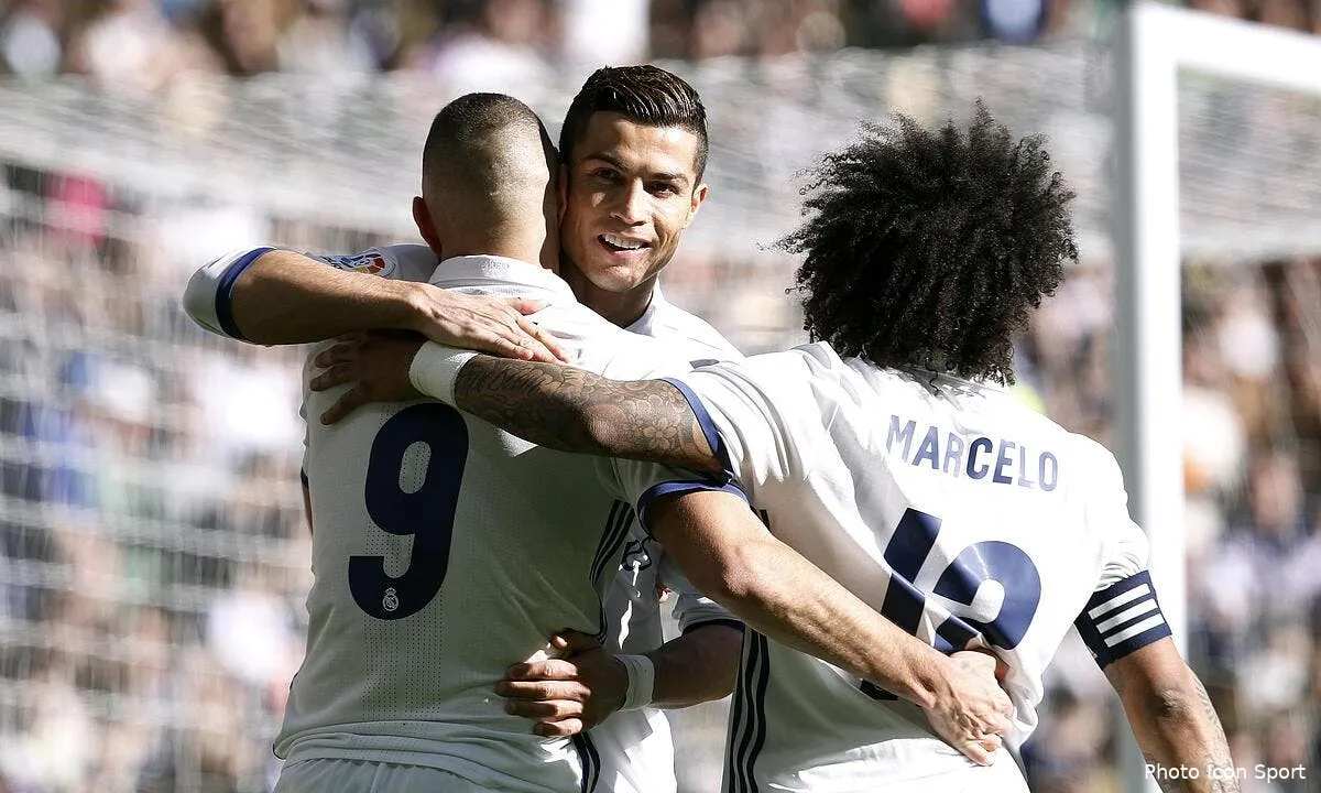 real madrid pour arreter de se faire siffler benzema n a qu a bien jouer iconsport mar 070117 05 11216271