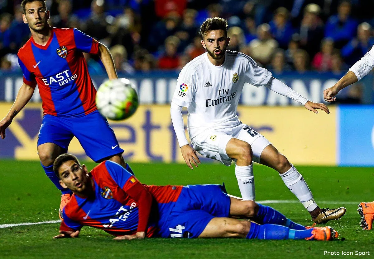 real un attaquant merengue taille benzema et s explique borja mayoral146356