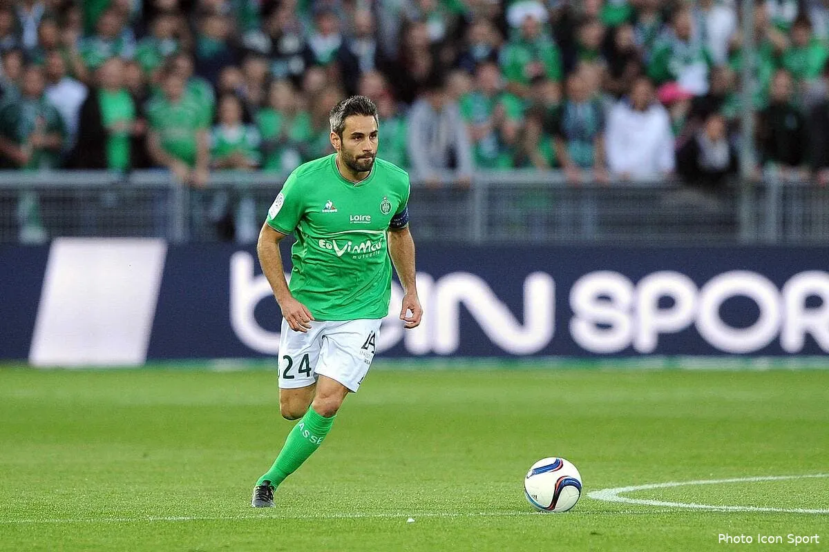 recalee par l om pour nkoulou la lazio se dirige vers l asse perrin 10127665