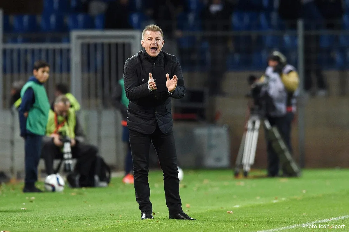 reims a flippe d etre le premier a tomber contre troyes iconsport dim 211115 05 87127311